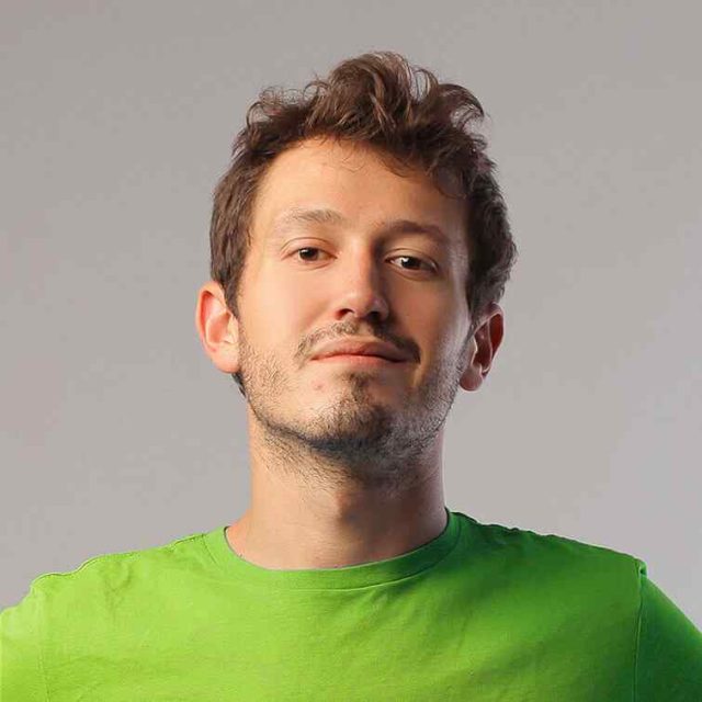 https://dev.onebalitour.com/wp-content/uploads/2018/09/people-04-640x640.jpg
